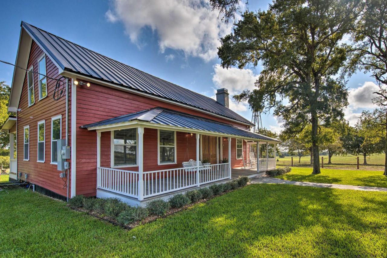 Peaceful Schulenburg Farmhouse With Fire Pit And Grill Exterior foto